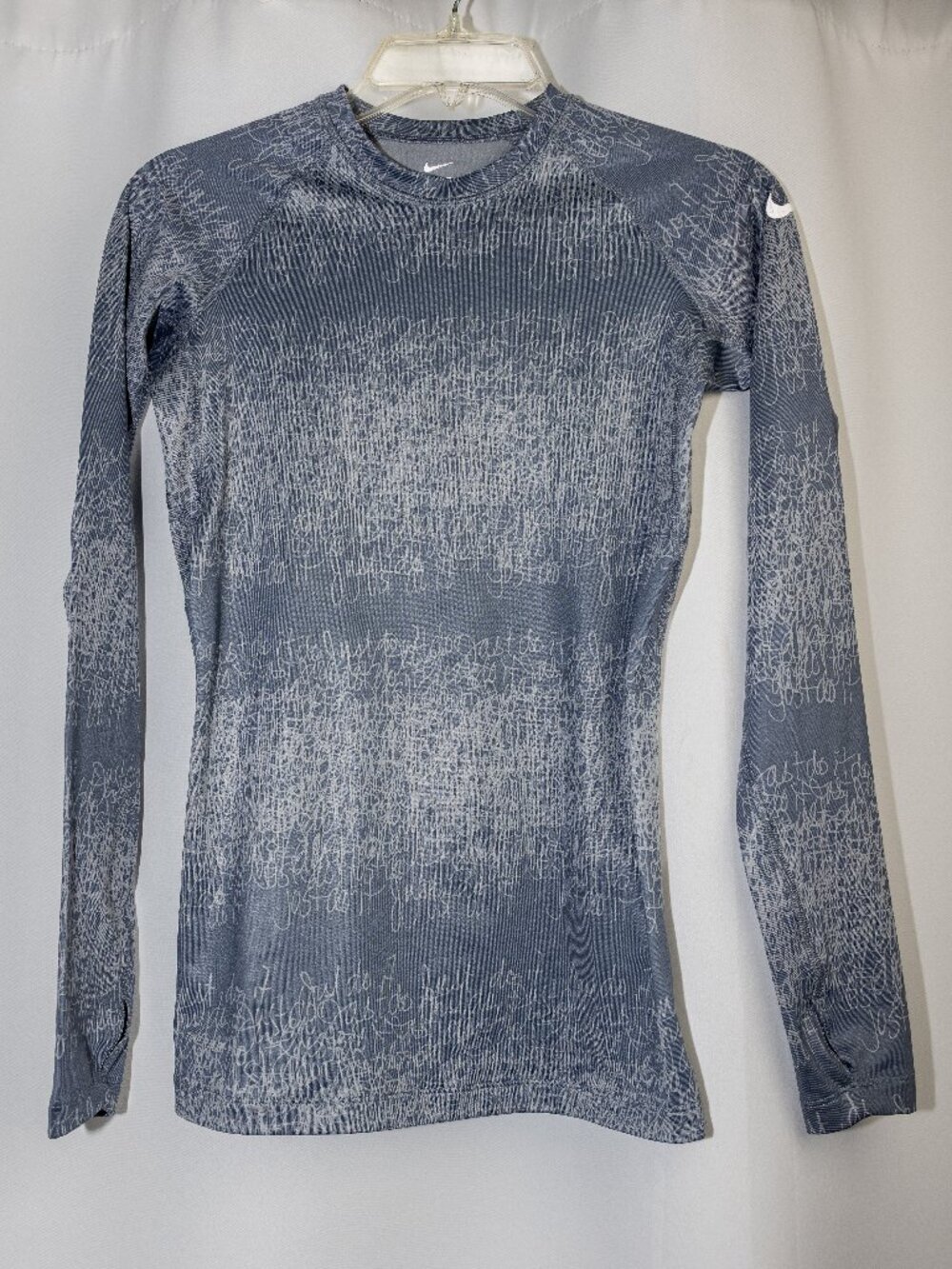Nike Long-Sleeve Therma-Fit Athletic Tee – Silver, Size XS, Never Worn